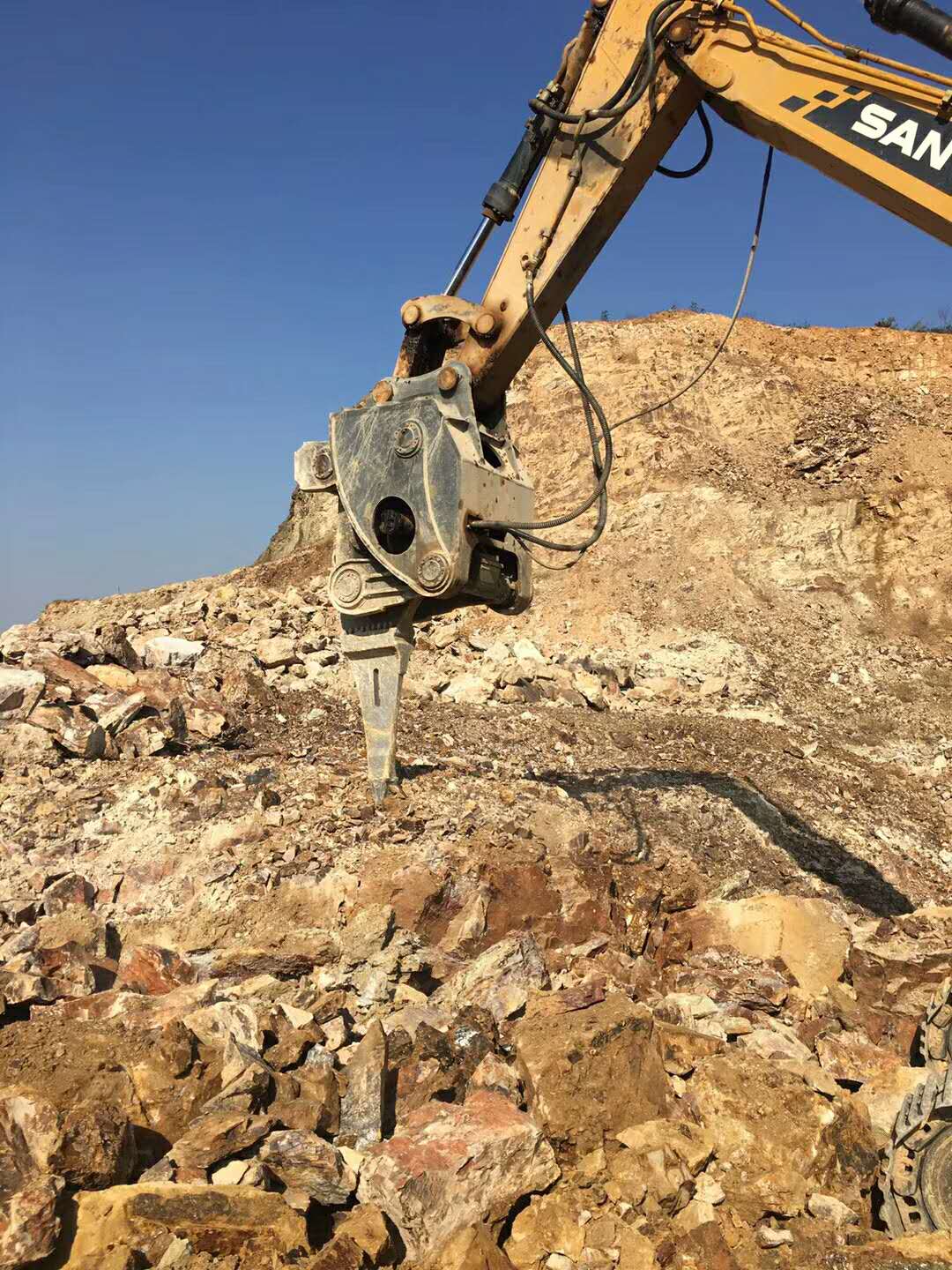 Ventajas de las excavadoras Vibro Ripper en proyectos de demolición y excavación